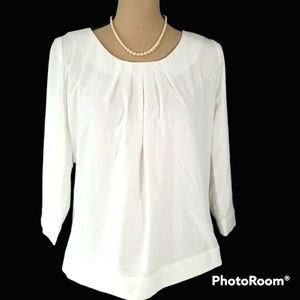 Lancome Paris White ( Ivory) Round Neckline Top.  6 (Medium)